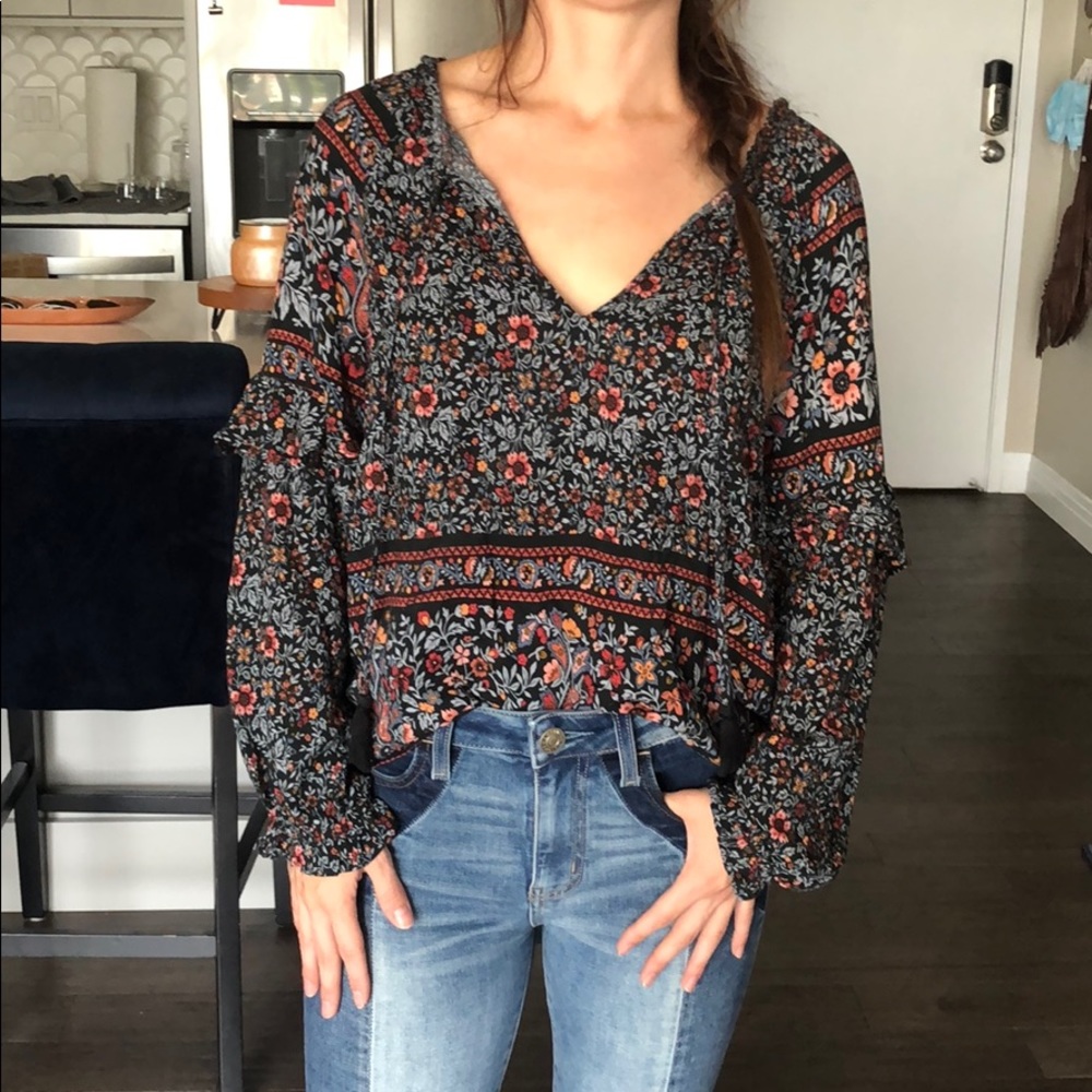 American Eagle peasant blouse